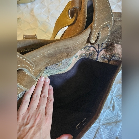 Vintage The French Company Suede Countryside Tapestry Luggage Handbag - Picture 8 of 13